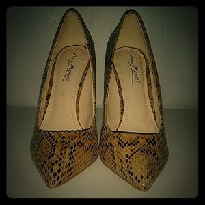 NWOT Anne Michelle snake print sz 5.5